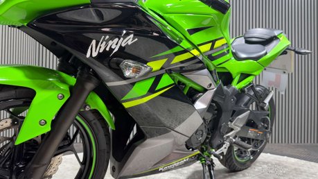 Kawasaki Ninja 2020 ONLY 13K LONG MOT WARRANTY SPORTS BIKE 125CC 36