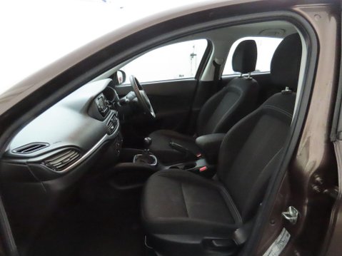 Fiat Tipo 1.6 MultiJetII Easy Plus Euro 6 (s/s) 5dr 12