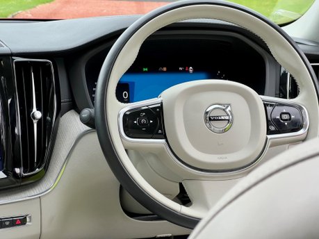 Volvo XC60 RECHARGE T8 INSCRIPTION PRO AWD 3