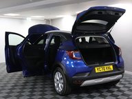 Renault Captur ICONIC TCE 21