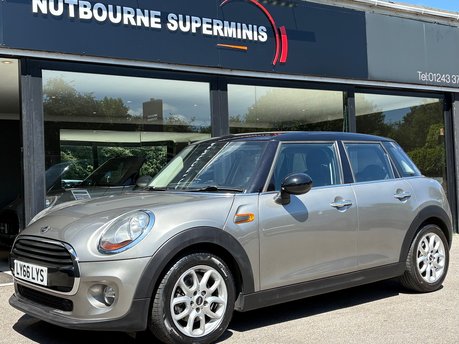 Mini Hatch Cooper 1.5 Petrol Automatic Pepper / Media XL 5 door + SAT NAV + LEATHER