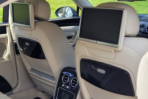 Bentley Flying Spur V8 43