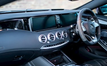 Mercedes-Benz S Class S63 Coupe 24