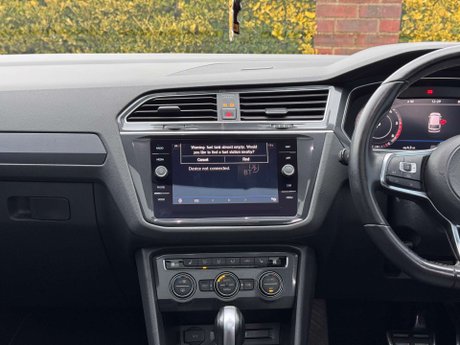 Volkswagen Tiguan 2.0 Tiguan R-Line TDI BlueMotion Technology 4Motion Semi-Auto 4WD 5dr 29