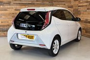 Toyota Aygo 1.0 VVT-i x-pure Hatchback 5dr Petrol Manual Euro 6 (68 ps) 6