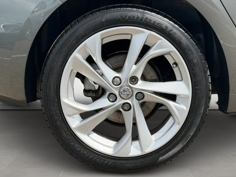 Vauxhall Astra 1.2 Turbo 145 SRi 5dr 11