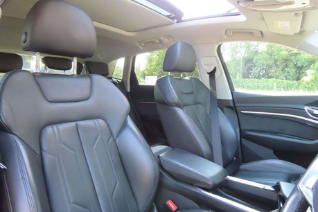 Audi E-Tron 55 Launch Edition Auto quattro 5dr 95kWh 7