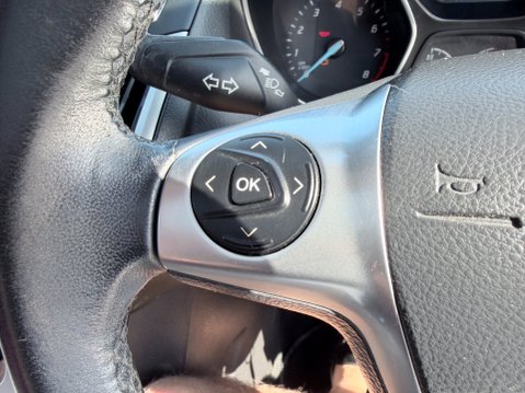 Ford Focus 1.0 ZETEC 19