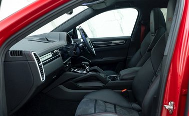 Porsche Cayenne GTS Coupé 15