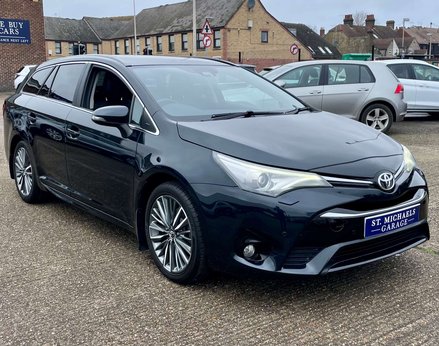 Toyota Avensis 1.8 Avensis Excel Valvematic CVT 5dr 4