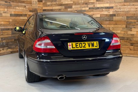 Mercedes-Benz CLK 3.2 CLK320 Elegance Coupe 2dr Petrol Automatic (250 g/km, 215 bhp) 84