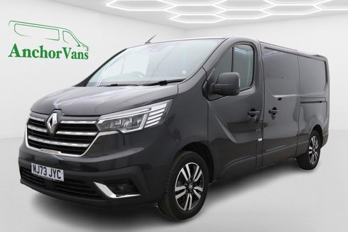 Renault Trafic LWB L2H1 Low Roof Sport LL30 Air Con Alloys Sensors Cam EURO 6 NO VAT