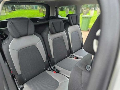 Citroen Grand C4 Picasso 1.6 THP Exclusive+ MPV 5dr Petrol EAT6 Euro 6 (s/s) (165 ps) 35