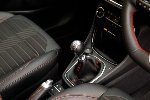Ford Puma ST-LINE X MHEV 30