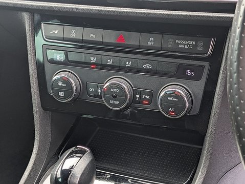 SEAT Leon TSI CUPRA 4DRIVE DSG 27
