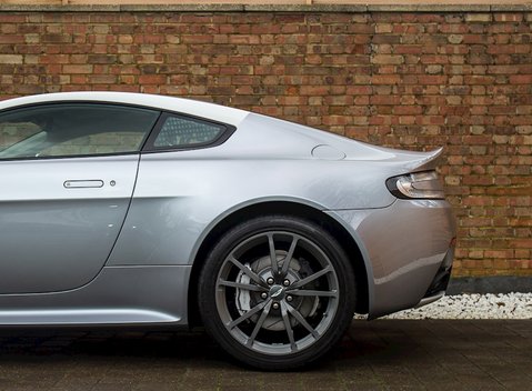 Aston Martin V8 Vantage N430 7