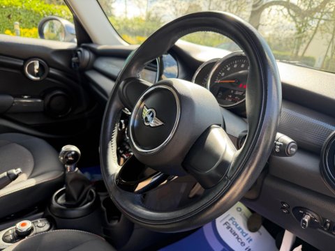 Mini Hatch 1.5 Cooper Euro 6 (s/s) 5dr 23
