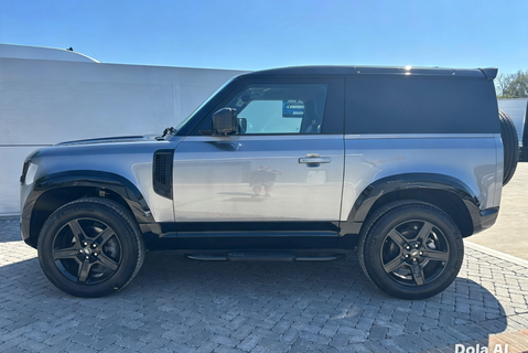 Land Rover Defender 90 D250 Hard Top SE MHEV 8