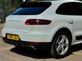 Porsche Macan 2.0T SUV 5dr Petrol PDK 4WD Euro 6 (s/s) (237 ps) 38