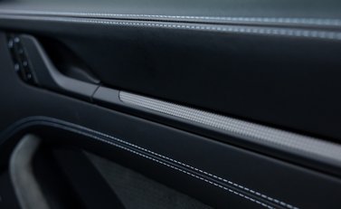 Porsche 911 Carrera GTS (992.2) 36