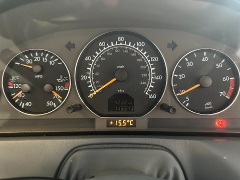 Mercedes-Benz SL Series SL320 18