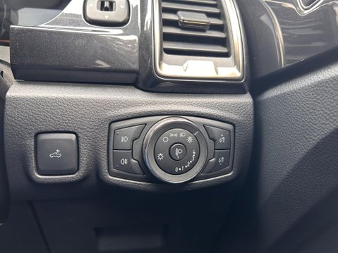 Ford Ranger WILDTRAK ECOBLUE 39