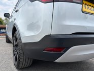 Land Rover Discovery D300 SE MHEV Auto 4WD Euro 6 SUV (300ps) 23