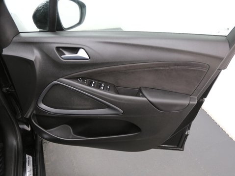 Vauxhall Crossland 1.2 Turbo Ultimate Euro 6 (s/s) 5dr 19