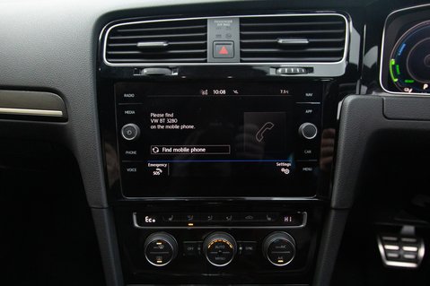 Volkswagen Golf GTE ADVANCE DSG 26