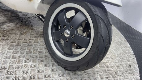 Piaggio Vespa GTS 2010 GOOD RUNNING 300CC PROJECT FAST SCOOTER + MOT 17