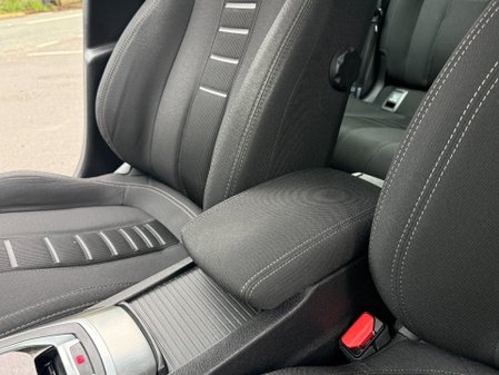 Peugeot 308 E-THP ALLURE 34