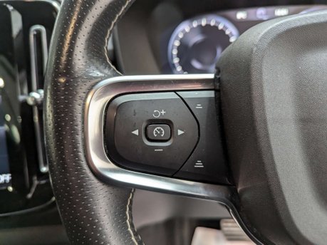 Volvo XC40 1.5 XC40 R-Design T5 Recharge Auto 5dr 74