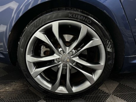 Audi S8 5.2 FSI Saloon 4dr Petrol Automatic quattro (319 g/km, 444 bhp) 11