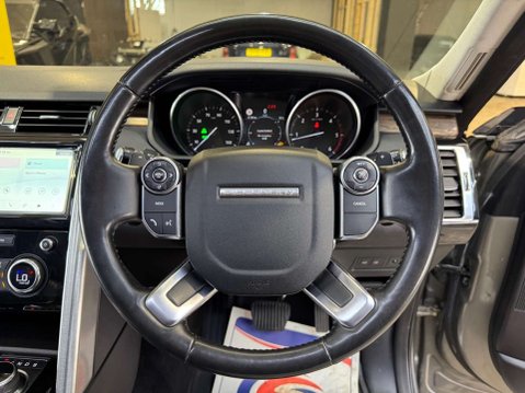 Land Rover Discovery 3.0 Discovery HSE TD6 Auto 4WD 5dr 48