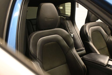 Volvo XC60 2.0 XC60 R-Design T5 AWD Auto 4WD 5dr 21