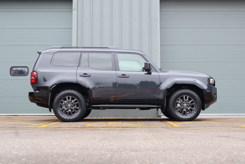 Toyota Land Cruiser  COMMERCIAL styled by seeker with rear seats world tour edition  4