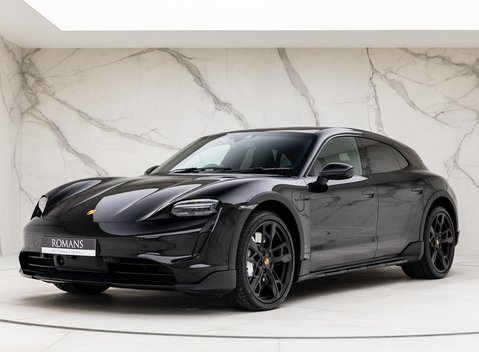 Porsche Taycan 4S Cross Turismo 6