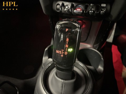 Mini Hatch 1.5 Cooper Exclusive Hatchback 3dr Petrol Steptronic Euro 6 (s/s) (136 ps) 17
