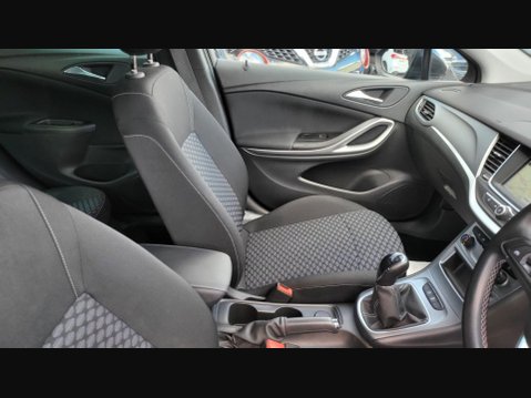 Vauxhall Astra TECH LINE NAV CDTI ECOTEC S/S 17