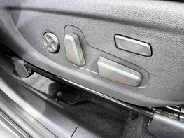 Hyundai SANTA FE 2.2 Santa Fe Premium SE CRDi Auto 4WD 5dr 82