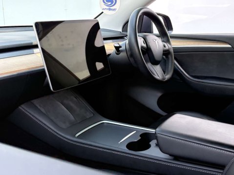 Tesla Model Y ModeL Y Long Range AWD 4WD 5dr 66