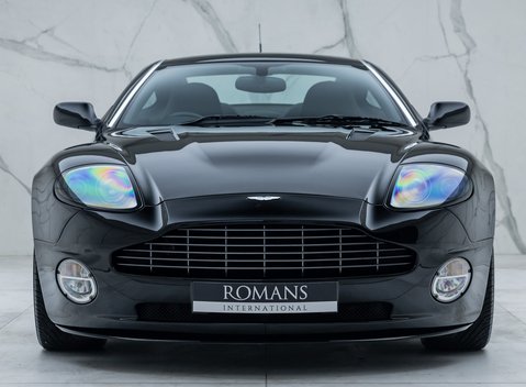 Aston Martin Vanquish S Ultimate 7