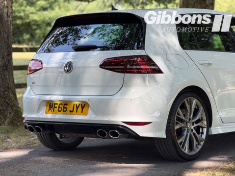 Volkswagen Golf 2.0 Golf R DSG 4WD 5dr 13