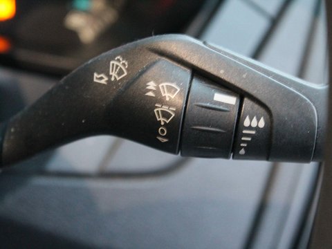 Ford Transit 2.2 TDCi 460 HDT L4 H3 4dr (18 seats) 18