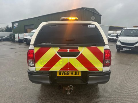 Toyota Hilux ACTIVE 4WD D-4D DCB 5