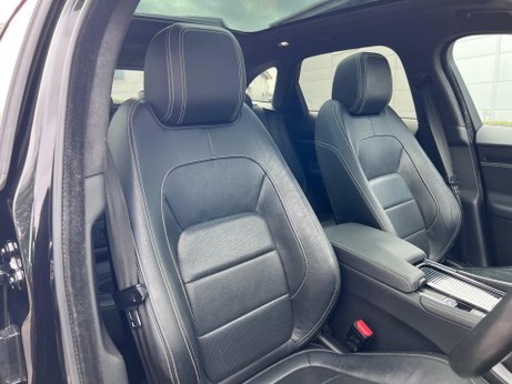 Jaguar F-Pace 2.0 D180 Chequered Flag Auto AWD Euro 6 (s/s) 5dr 11