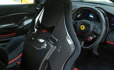 Ferrari 488 Pista 12