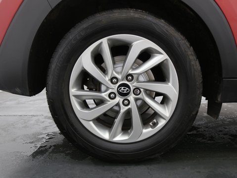 Hyundai TUCSON 2.0 CRDi SE Nav Auto 4WD Euro 6 5dr 27