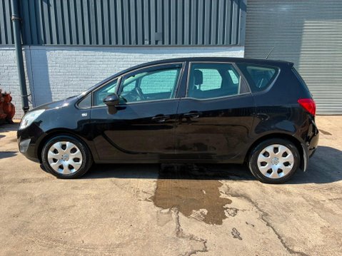 Vauxhall Meriva 1.4T 16V Exclusiv Euro 5 5dr 4