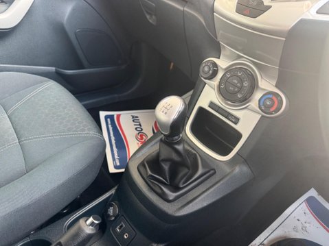 Ford Fiesta 1.25 Zetec 5dr 23